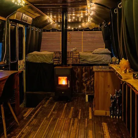 - Magic Bus - Hotel Klorakas Exterior photo